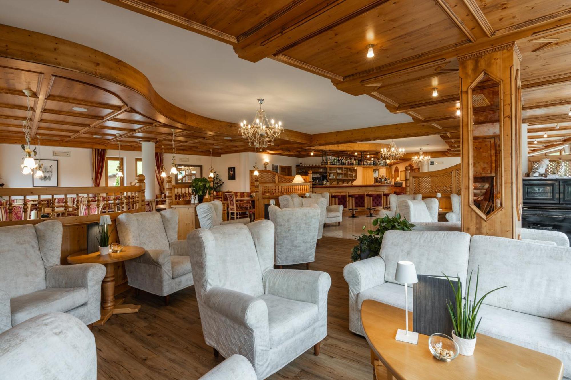 Hotel Asterbel Braies  Exteriér fotografie